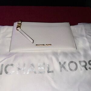 Michael Kors White Leather Zip Card Case with Gold Hardware